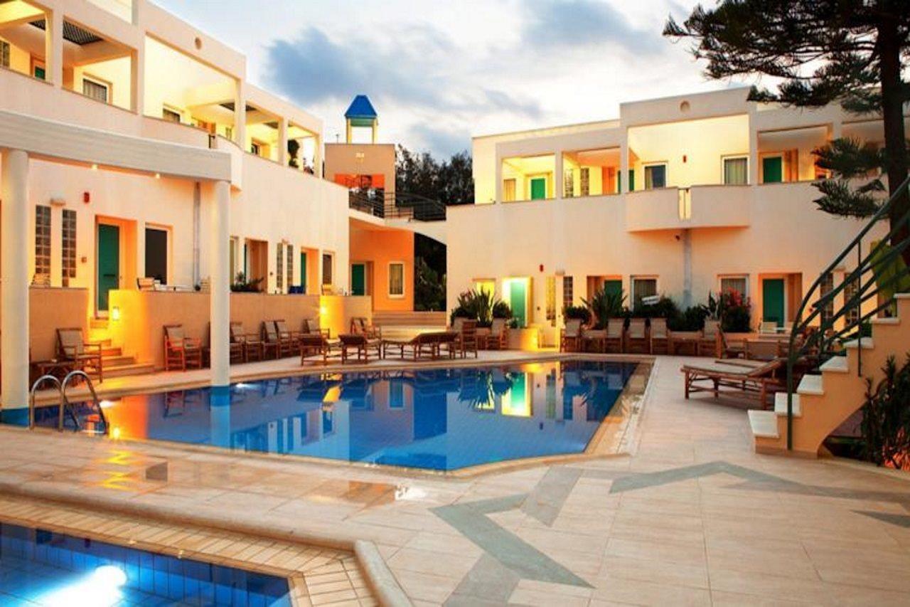 Forum Suites Kato Daratso Exteriér fotografie